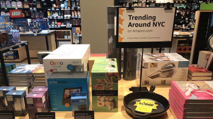 Cận cảnh cửa hiệu bán lẻ truyền thống Amazon vừa mở ở New York - Ảnh 4.