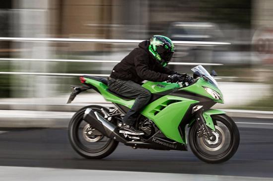 Kawasaki lộ dòng môtô Ninja 300 mới - Ảnh 3