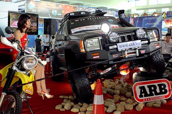 Những chiếc "xế" lạ tại Vietnam AutoExpo 2010 - Ảnh 2