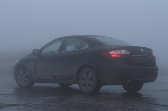 Đánh giá Renault Fluence: “Tỏa sáng” trong sương mù - Ảnh 7