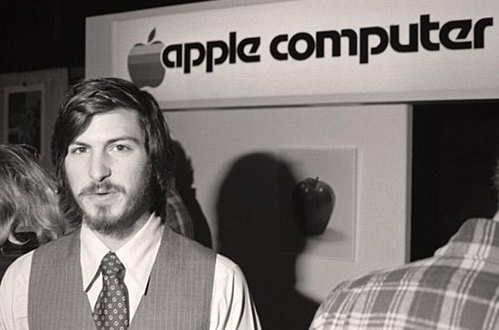 Những bí ẩn trong cuộc đời CEO Apple - Ảnh 2