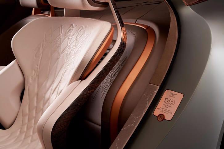 Siêu xe tương lai kỷ niệm 100 năm thành lập của Bentley - Ảnh 7.
