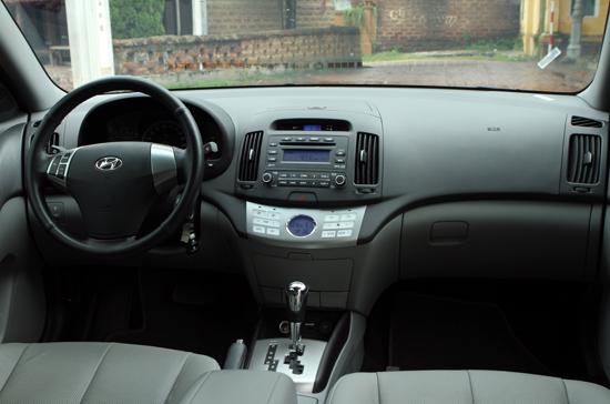 Đánh giá Hyundai Avante “nội”: Tiện dụng với giá dễ chịu - Ảnh 7