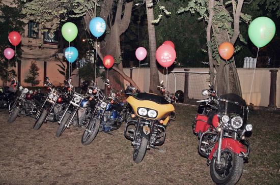 Dàn xe Harley-Davidson "khủng" tụ họp tại Hà Nội - Ảnh 1