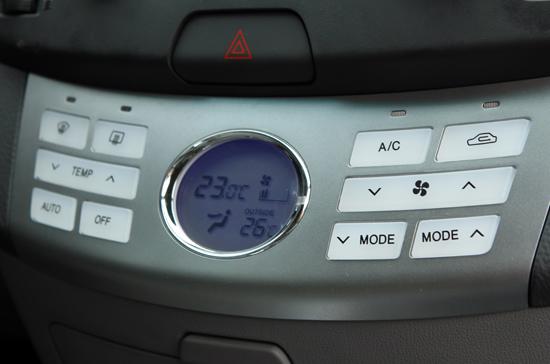 Đánh giá Hyundai Avante “nội”: Tiện dụng với giá dễ chịu - Ảnh 11
