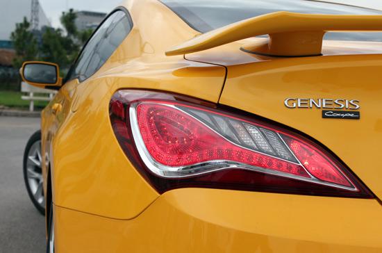 Cận cảnh Genesis coupé 2013 đầu tiên tại Hà thành - Ảnh 5