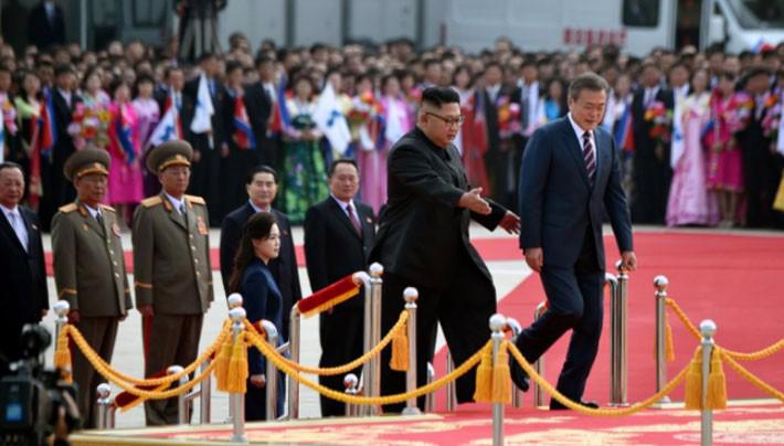 Chùm ảnh Triều Tiên hồ hởi đón Tổng thống Hàn Quốc sang thăm - Ảnh 7.