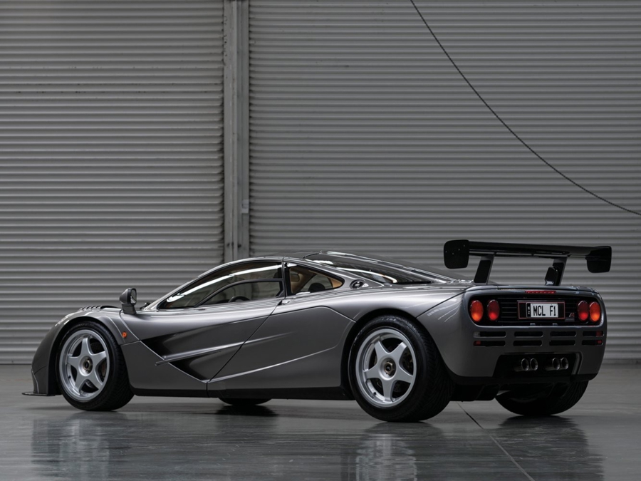 Xe hiếm McLaren F1 được bán với giá kỷ lục 19,8 triệu USD - Ảnh 6. Xe hiếm McLaren F1 được bán với giá kỷ lục 19,8 triệu USD - Ảnh 6.