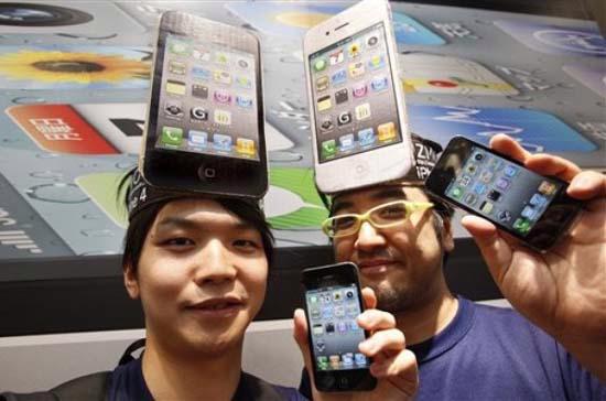 Dân công nghệ Nhật phấn khích với iPhone 4 - Ảnh 2