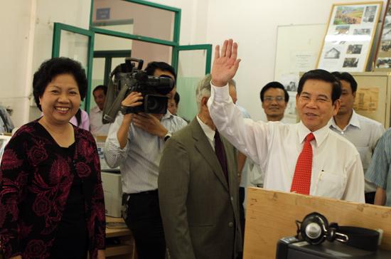 Chủ tịch nước thăm Thời báo Kinh tế Việt Nam - Ảnh 4