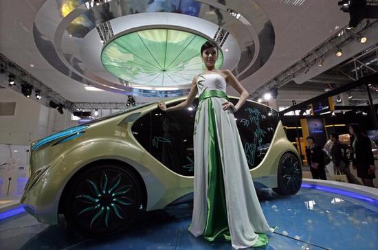 Triển lãm ôtô Bắc Kinh: Hấp dẫn hơn nhờ... người mẫu - Ảnh 3