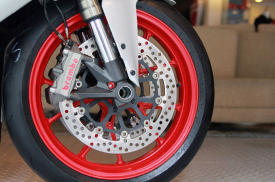 Cận cảnh Ducati 848 EVO 2011 chính hãng tại Việt Nam - Ảnh 5