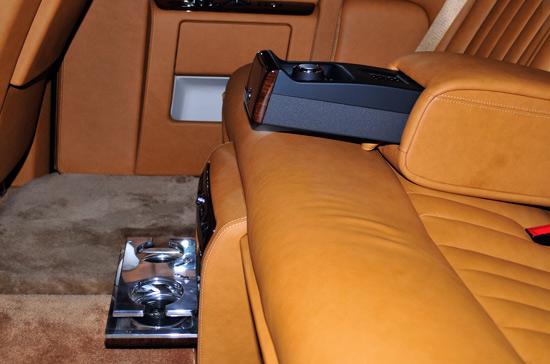 Rolls-Royce Phantom cực hiếm “nhập tịch” Hà Nội - Ảnh 11