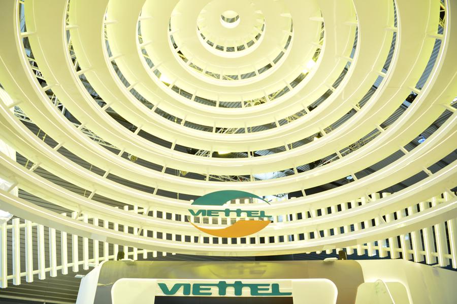 Toàn cảnh gian hàng công nghệ độc đáo của Viettel tại MWC 2018 - Ảnh 27