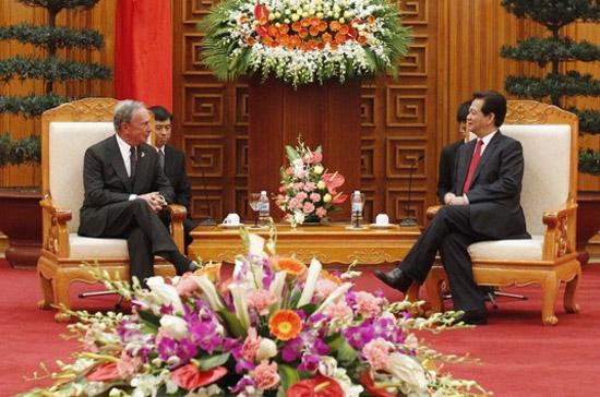 Một ngày của tỷ phú Bloomberg tại Việt Nam - Ảnh 9