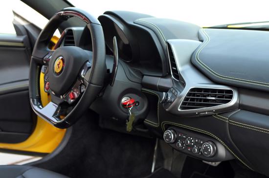 Chế ngự Ferrari 458 Italia sắc vàng duy nhất tại Việt Nam - Ảnh 8