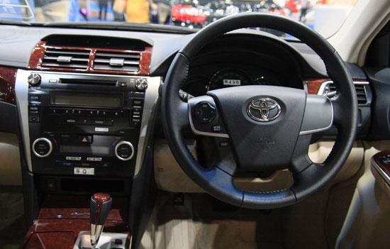 Nhận diện Toyota Camry 2012 trước khi về Việt Nam - Ảnh 6