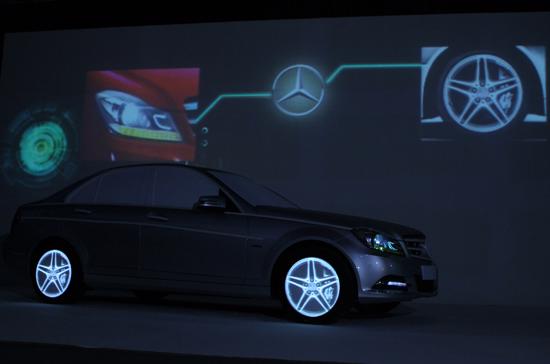Huyền ảo màn giới thiệu Mercedes C-Class 2012 - Ảnh 1