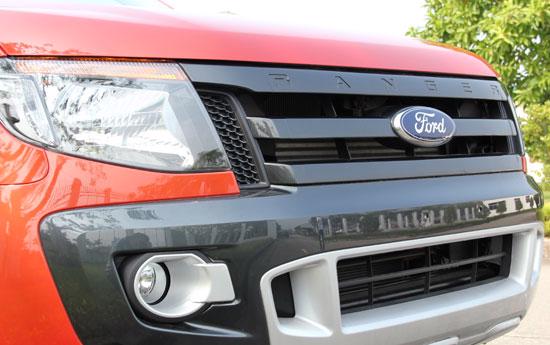 Ford Ranger 2012, bán tải lột xác - Ảnh 2