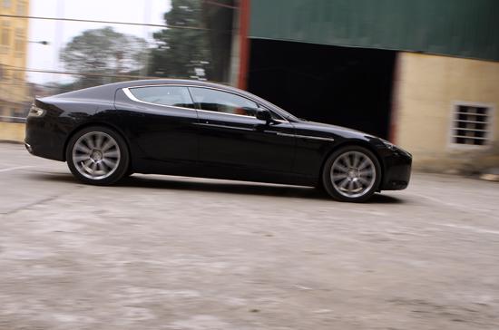 Đánh giá Aston Martin Rapide: “Nữ hoàng”… thiếu đất diễn  - Ảnh 23