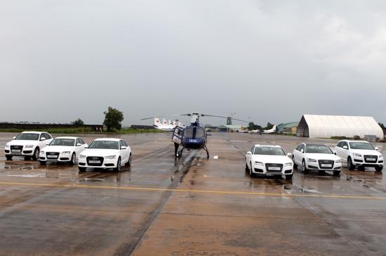 “Tiểu đội” Audi khoe mình tại phi trường Tân Sơn Nhất - Ảnh 4