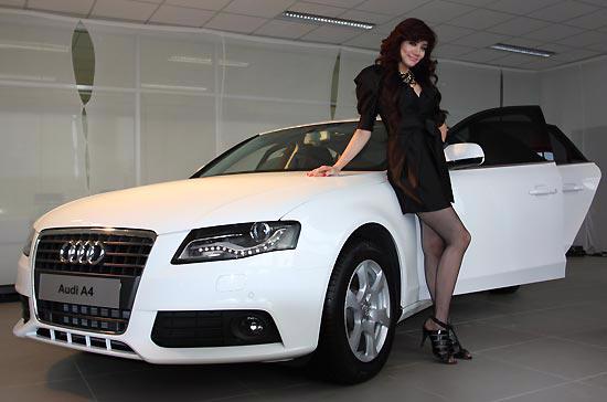 Audi ra mắt A4 sedan - Ảnh 1