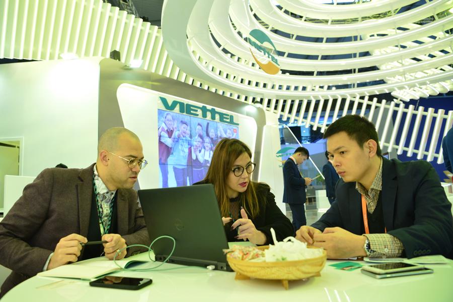 Toàn cảnh gian hàng công nghệ độc đáo của Viettel tại MWC 2018 - Ảnh 15