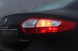 Đánh giá Renault Fluence: “Tỏa sáng” trong sương mù - Ảnh 4