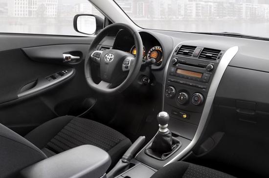Toyota Corolla Altis 2011 sắp về Việt Nam - Ảnh 3