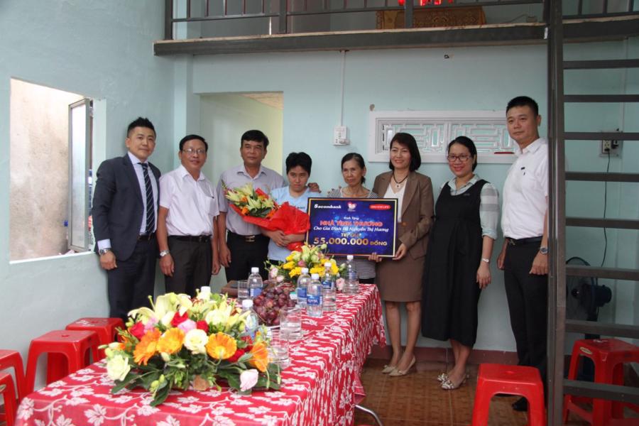 Sacombank đồng hành cùng Dai-ichi Life Việt Nam lan tỏa yêu thương - Ảnh 1.