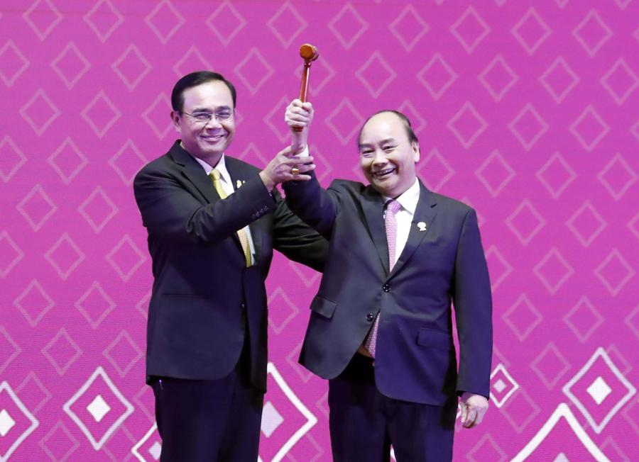 Việt Nam chính thức tiếp nhận vai trò Chủ tịch ASEAN - Ảnh 1