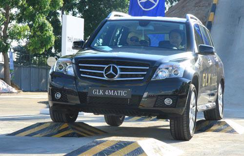Mercedes-Benz kỳ vọng vào GLK 4Matic - Ảnh 4