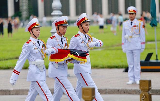 Hình ảnh lễ viếng Chủ tịch nước Trần Đại Quang - Ảnh 18.