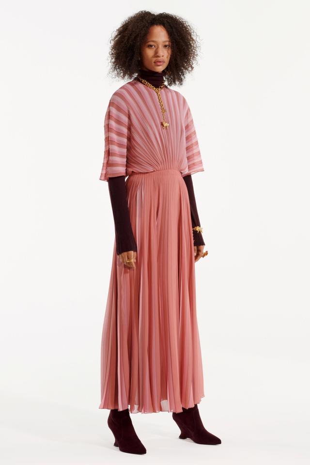 BST pre-fall 2019 của Christian Dior: những quý cô kiêu kỳ - Ảnh 13.