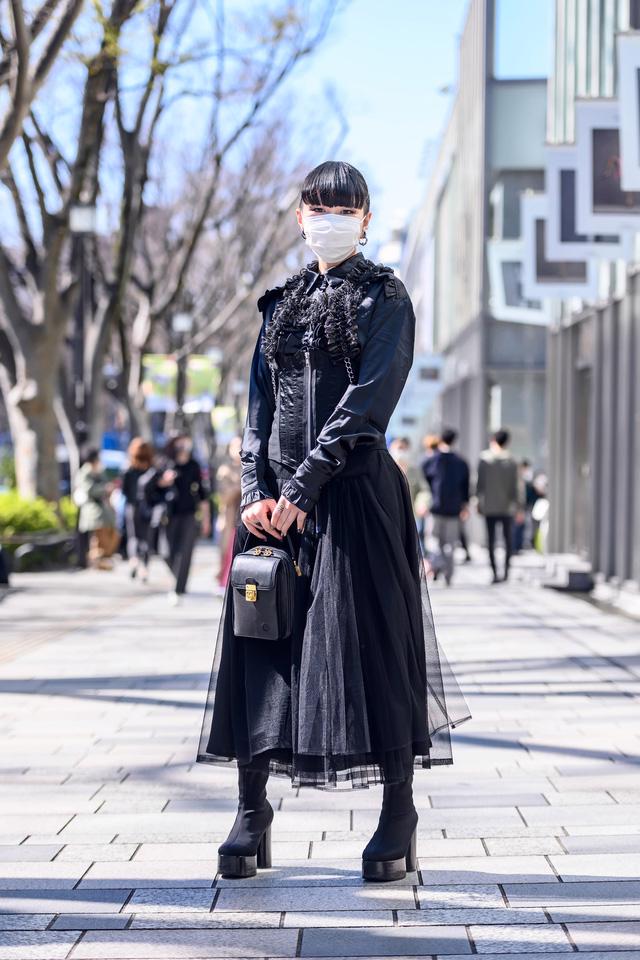 Thời trang đường phố của Tokyo Fashion Week 2021: tinh thần unisex đương đại - Ảnh 9.