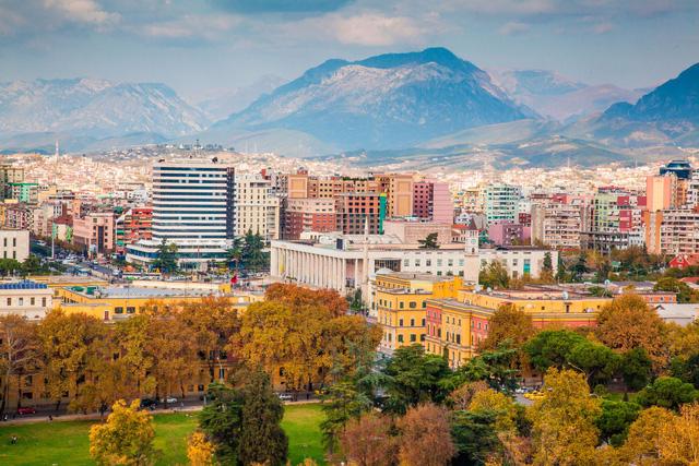 Albania – vùng đất đẹp ẩn mình giữa châu Âu - Ảnh 3.