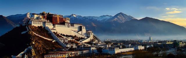 Potala – kỳ quan tôn giáo của Tây Tạng - Ảnh 1.