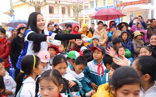 Vinamilk dành 8 tỷ đồng cho quỹ sữa "vươn cao Việt Nam" 2014 5
