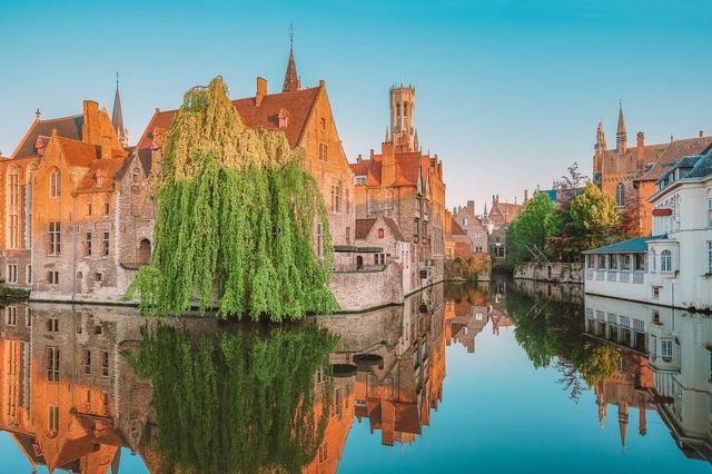 Bruges – thành phố cổ xưa trên mặt nước - Ảnh 2.