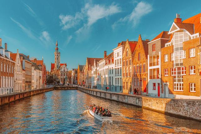 Bruges – thành phố cổ xưa trên mặt nước - Ảnh 6.