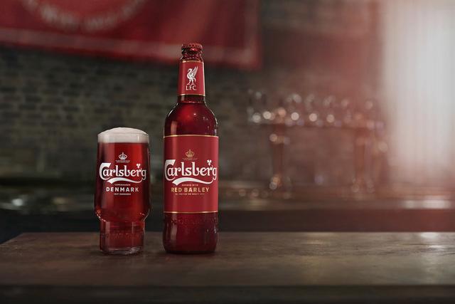 Carlsberg ra mắt phiên bản bia đỏ mới - Ảnh 1.