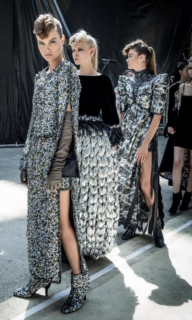 BST Chanel Haute Couture thu đông 2018 – 2019: đậm chất Paris - Ảnh 12.