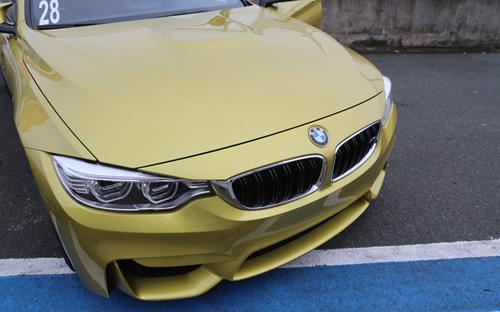 BMW M4 coupe có giá xấp xỉ 4 tỷ đồng tại Việt Nam 2