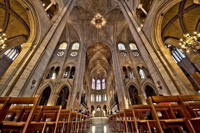 Nhà thờ Đức Bà Paris: kiệt tác kiến trúc với nhiều ẩn số - Ảnh 14.