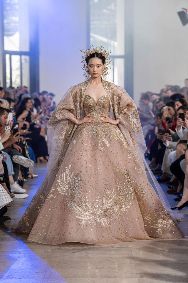 BST Haute Couture Thu - Đông 2019 của Elise Saab: phương Đông huyền bí - Ảnh 20.