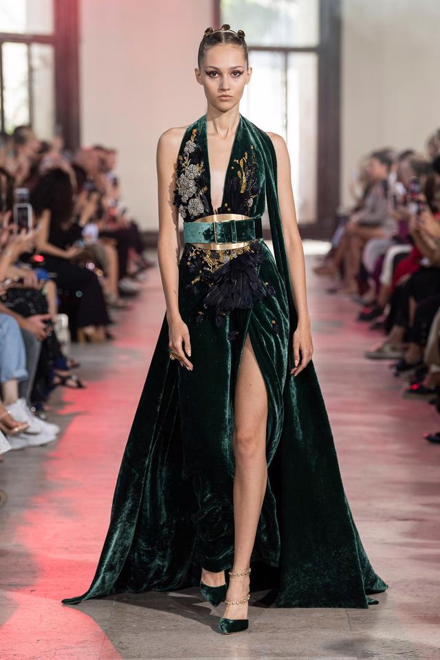 BST Haute Couture Thu - Đông 2019 của Elise Saab: phương Đông huyền bí - Ảnh 9.