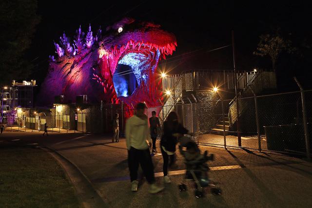 Bảo tàng Godzilla đầu tiên trên thế giới đã mở cửa - Ảnh 2.