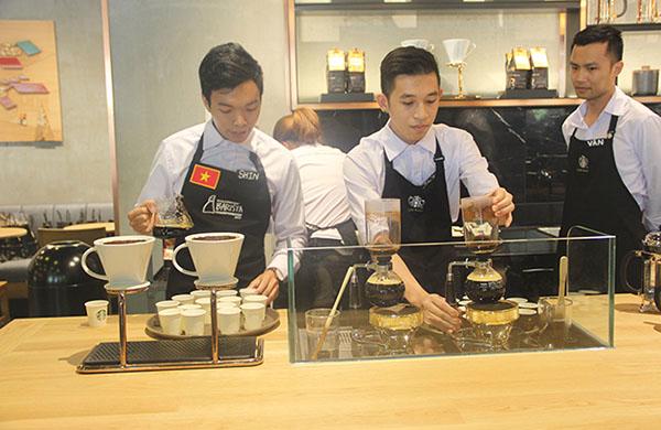 Starbucks khai trương cửa hàng Cà phê Reserve đầu tiên tại Việt Nam - Ảnh 5