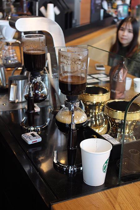 Trải nghiệm cà phê phong cách mới tại Starbucks Somerset - Ảnh 4