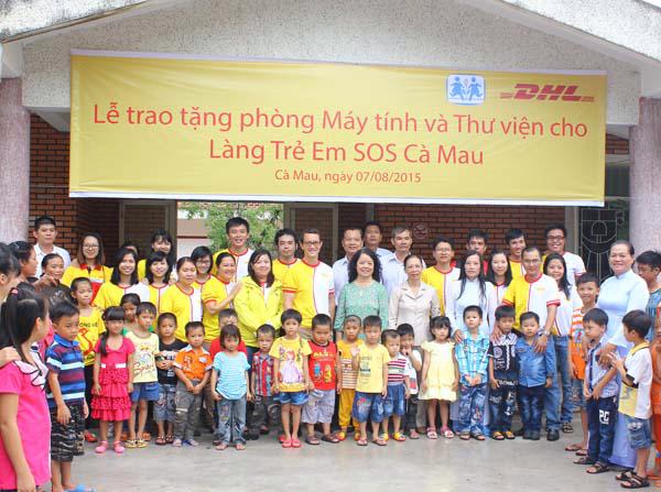 DHL Việt Nam tài trợ 250 triệu đồng cho trẻ em có hoàn cảnh khó khăn được tiếp cận với giáo dục - Ảnh 1